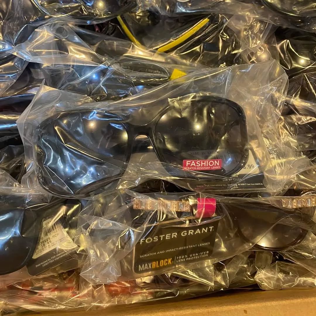 278103941_373926611300541_5573319920400245370_n Brand New Sunglasses Pallet – Wholesale - Image 3