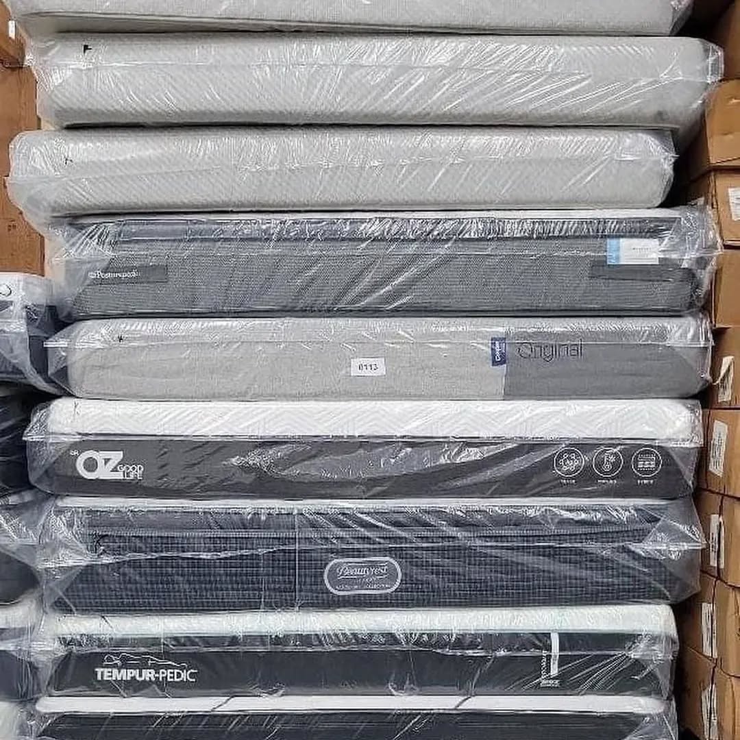 296121891_822189405613523_6220941410411444330_n Mattress/Foundation Pallets – Wholesale - Image 8