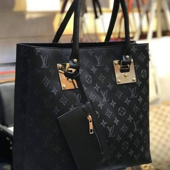 317638999_1304210970313653_619222736853242198_n Designer Handbags – Luxury Wholesale Pallets - Image 1