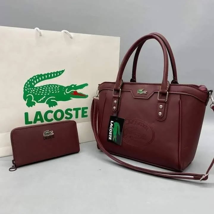 317665876_202148125652392_7550394707676672654_n Designer Handbags – Luxury Wholesale Pallets - Image 3