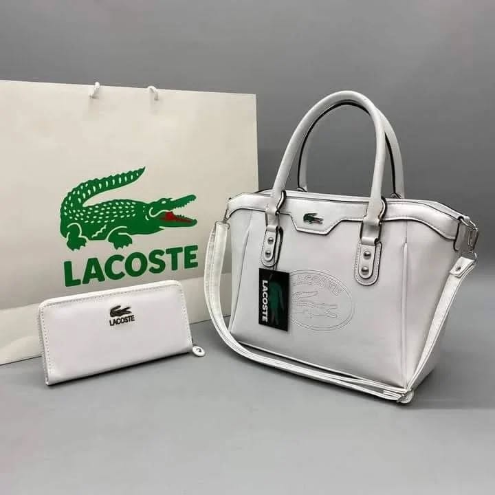 317827509_181348274564020_5008592218759641752_n Designer Handbags – Luxury Wholesale Pallets - Image 2