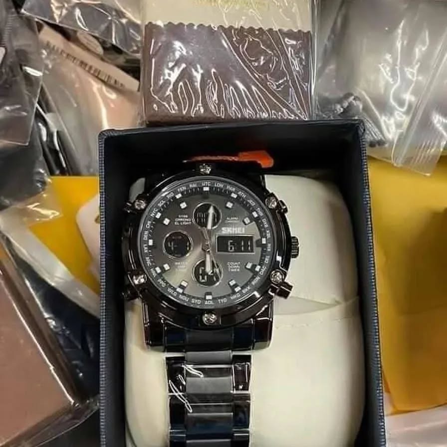 319885599_1133155244234137_2551550172939040722_n Casual Watches – Wholesale Pallets - Image 2