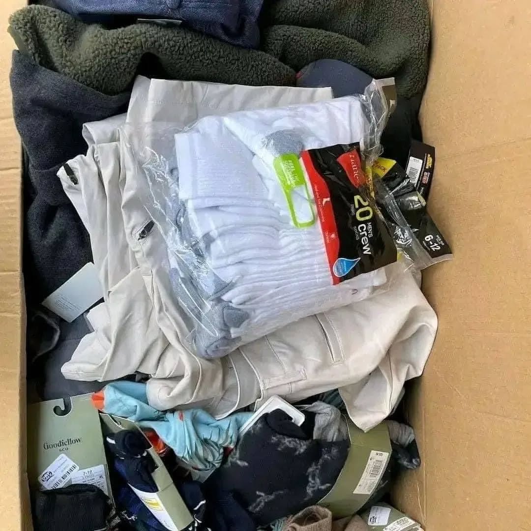 324395669_208765711678465_3955560056215433651_n Men’s Underwear Pallets - Image 3