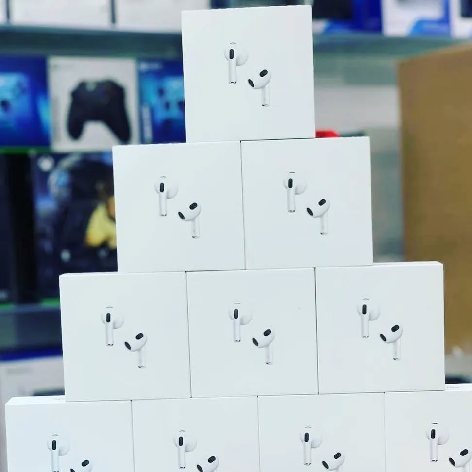 325333549_175345725134006_6286364489287909796_n Authentic Apple AirPods – Wholesale Pallets - Image 3