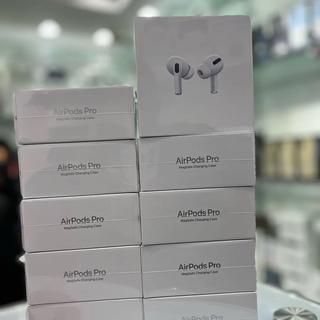 325516417_1332147370942134_1398170400258524210_n Authentic Apple AirPods – Wholesale Pallets - Image 2