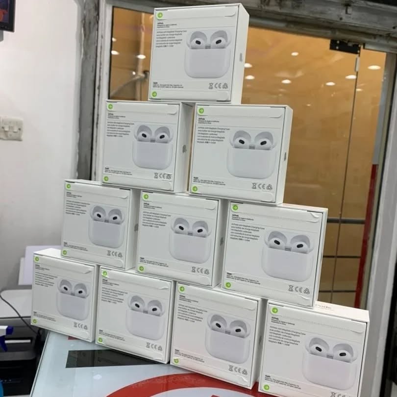 325598105_200849532472526_7737453448105315310_n Authentic Apple AirPods – Wholesale Pallets - Image 1