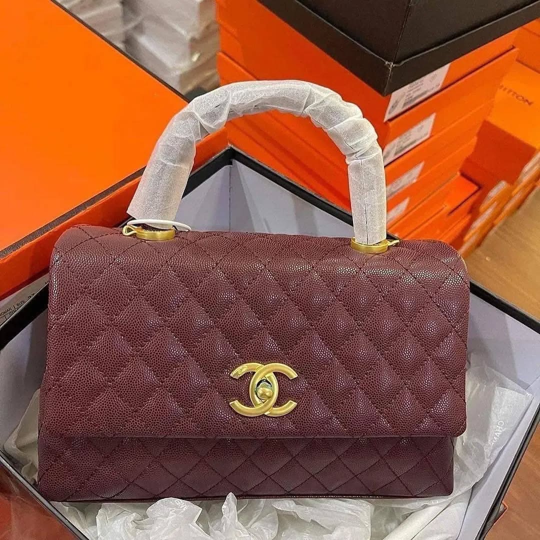 327029318_1340757360034214_1518565998361261958_n Authentic Celine & Gucci Handbags Pallet - Image 4