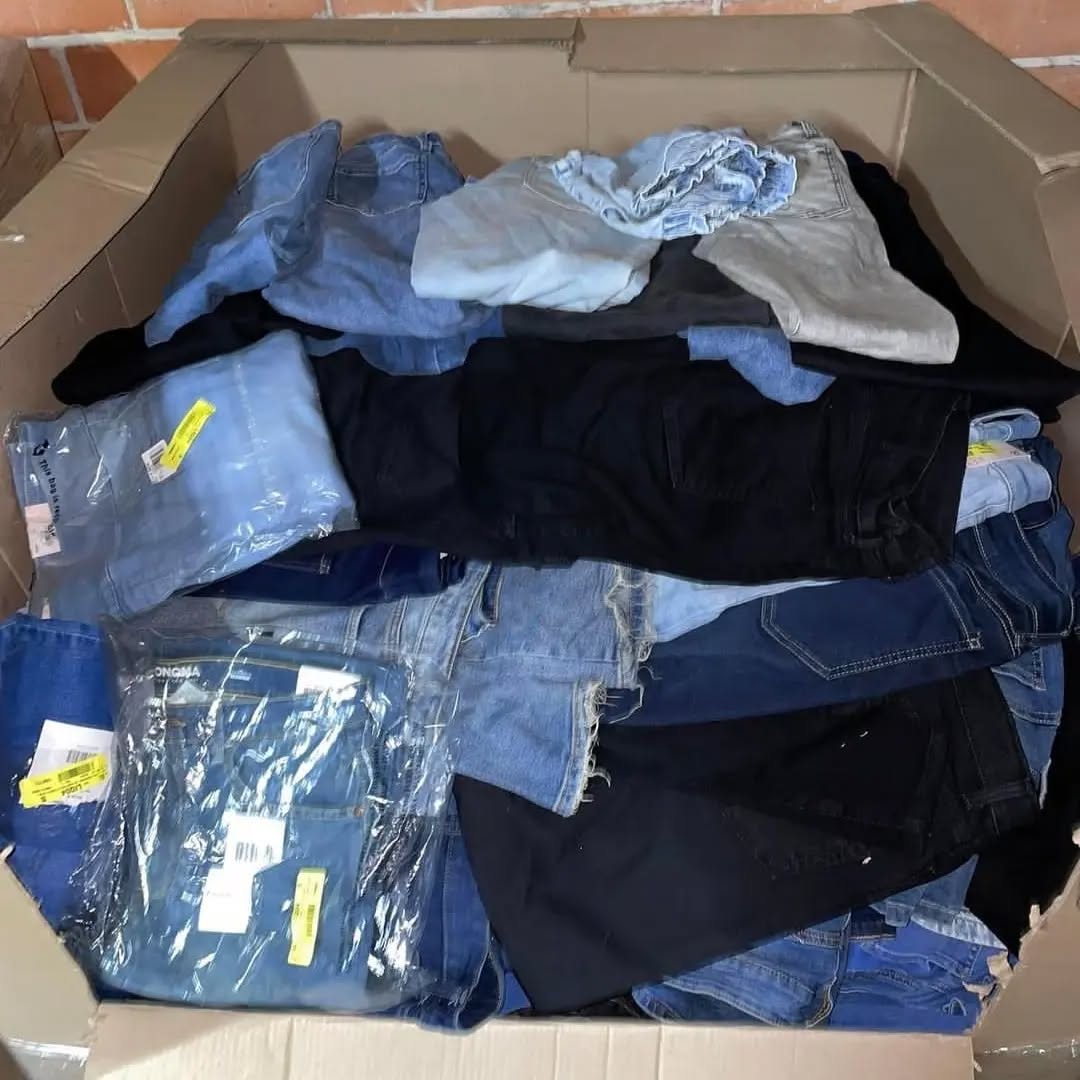 327965333_1252720218651882_4131572883496982501_n Ladies Jeans Pallets – Wholesale Liquidation - Image 4