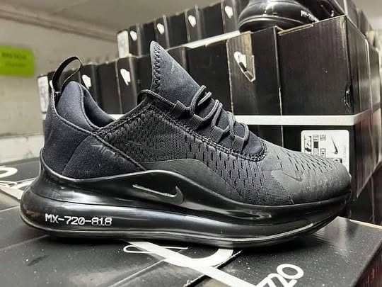 328845936_675527111036005_2359459598718057664_n Nike Air MX 720-818 Shoe Pallets – Wholesale - Image 9