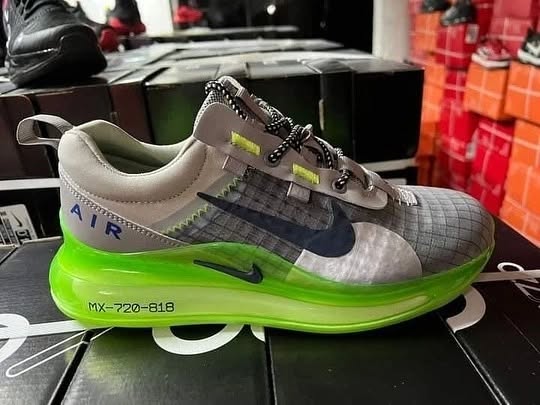 329258857_192350436777972_4035907032033016567_n Nike Air MX 720-818 Shoe Pallets – Wholesale - Image 7