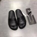 Authentic Adidas Sandals – Wholesale Pallets - Image 4