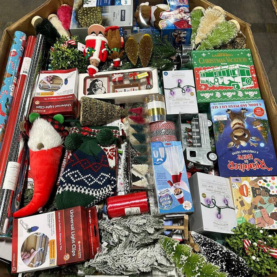 409187378_782855740521722_6507189080891537589_n Christmas Liquidation Pallets - Wholesale - Image 3