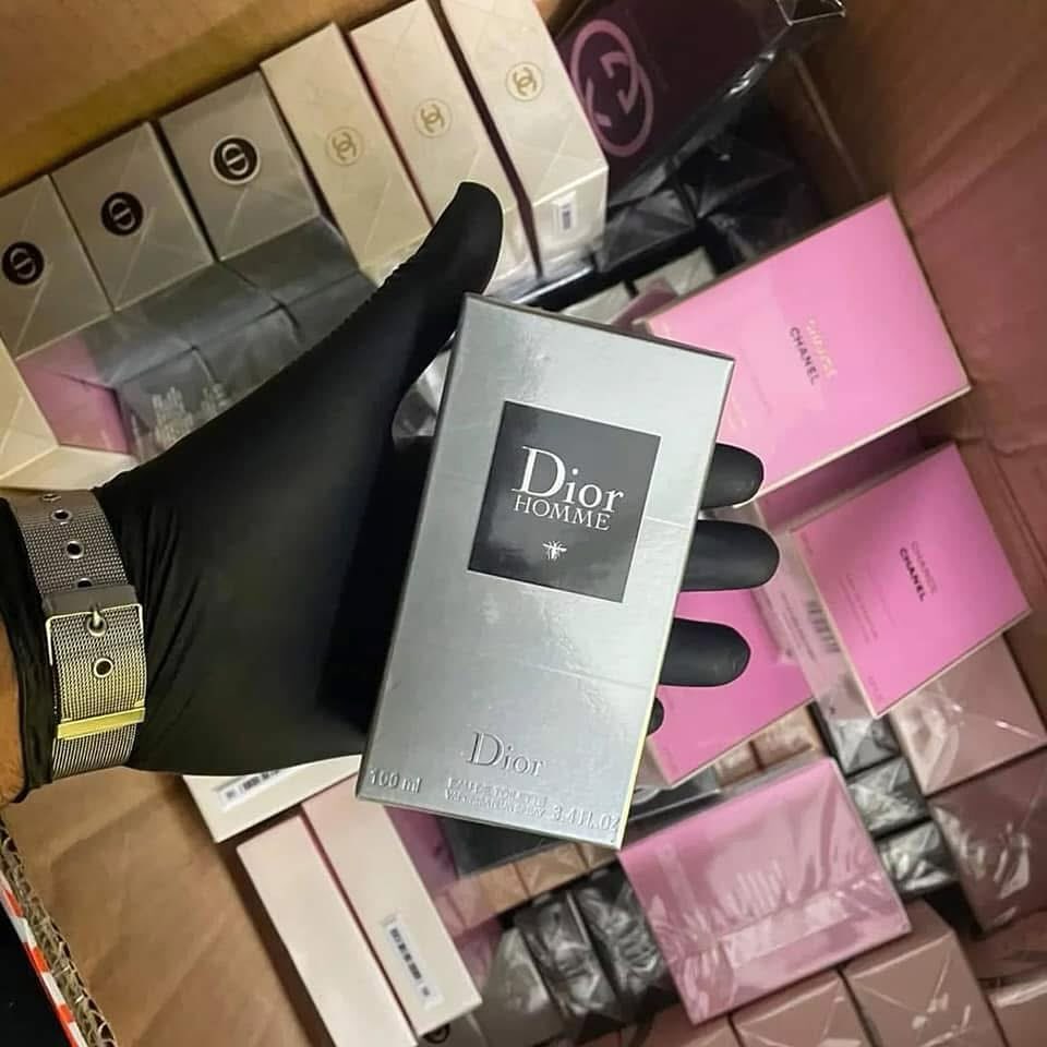 480307884_18056952677484561_8403961357100937692_n Authentic Wholesale Perfume Pallets - Image 4