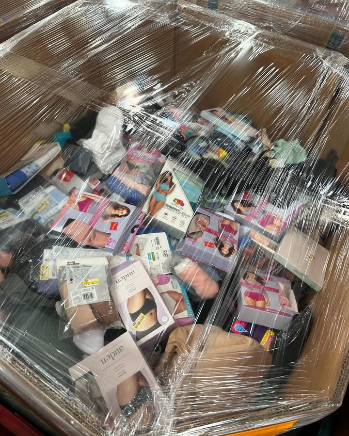 485021484_18060492416484561_8821630016217204643_n Women’s Underwear Pallets - Wholesale - Image 2