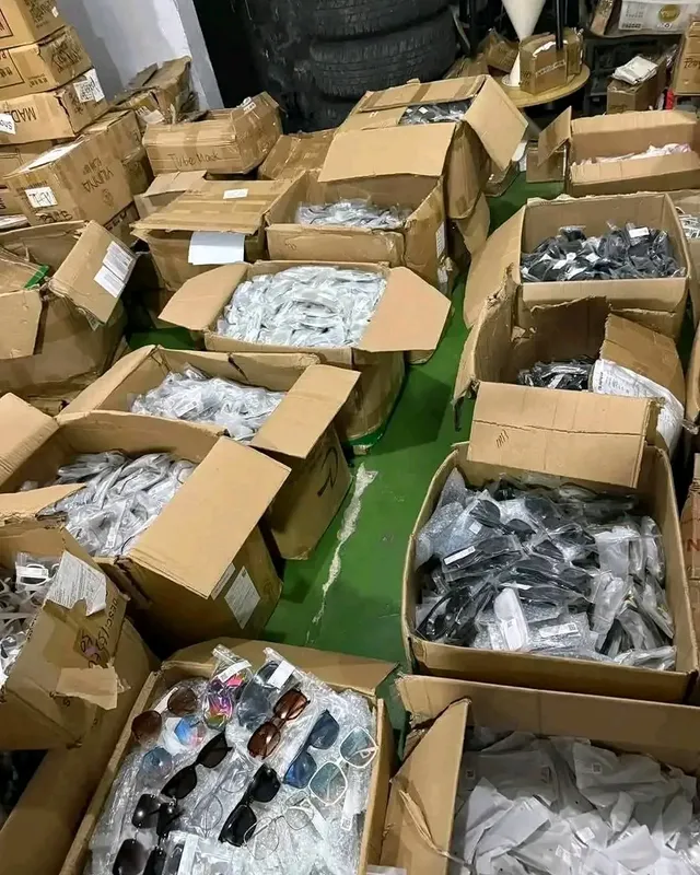 488729174_17959027043922326_9021102727357203800_n Brand New Sunglasses Pallet – Wholesale - Image 9