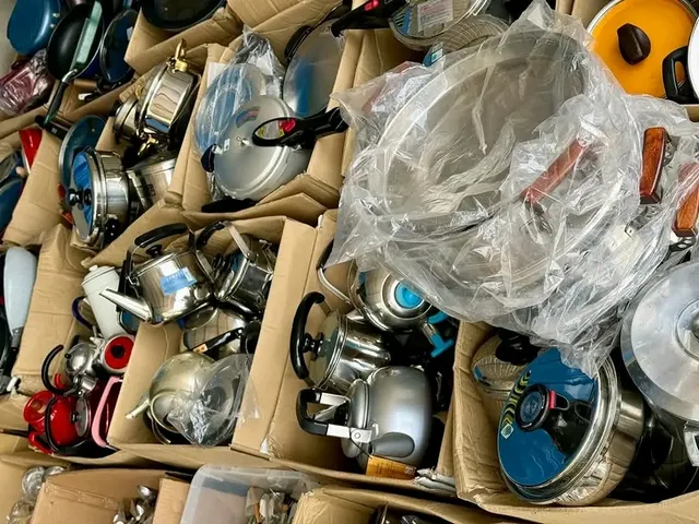 490566598_17960451848922326_750704055158216016_n Kitchen Utensils Pallet – Wholesale - Image 3
