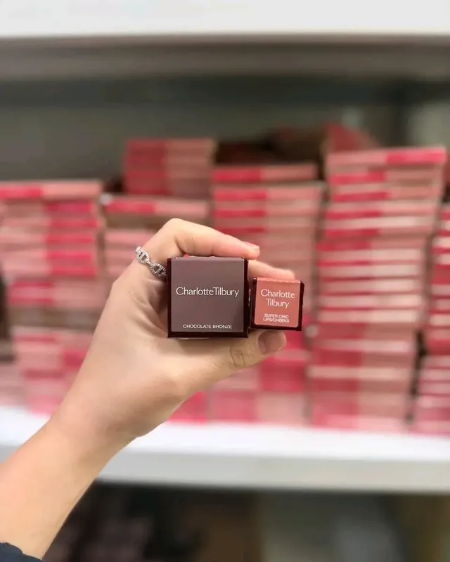 503617729_17966612669922326_8904693926600179193_n High-Quality, Authentic Makeup Products Pallet – Wholesale - Image 5