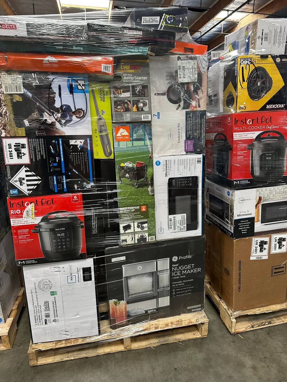 am6 Walmart Liquidation Pallets - Wholesale - Image 1