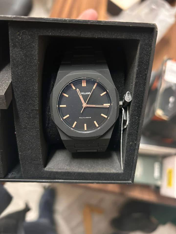 ca4 Wholesale Casual Watch Liquidation Pallets - Image 3