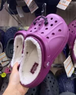 Wholesale Crocs Sandals Liquidation Pallets - Image 3