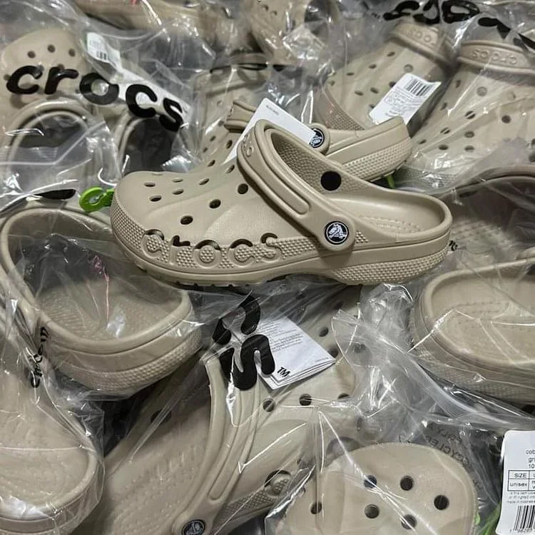 cr4 Wholesale Crocs Sandals Liquidation Pallets - Image 2