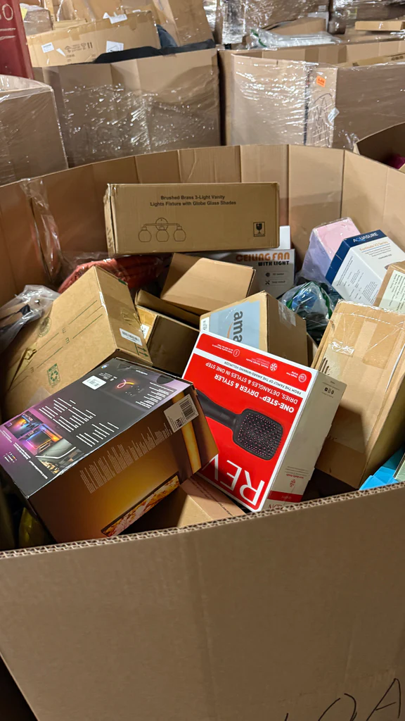 explore-savings-with-amazon-bulk-truck-load-amazon-lpn-high-count-5ft-26-pallets-liquidationdeals-ca-1125513893_1024x1024 Amazon LPN high count 5Ft 26 pallets - Image 2