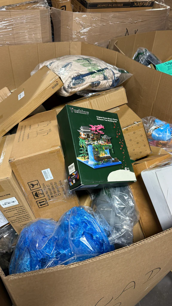 explore-savings-with-amazon-bulk-truck-load-amazon-lpn-high-count-5ft-26-pallets-liquidationdeals-ca-1125513903_1024x1024 Amazon LPN high count 5Ft 26 pallets - Image 7