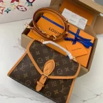 Branded Handbags Liquidation Pallets - Image 3