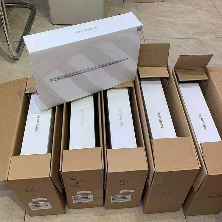 mb4 Wholesale MacBook Liquidation Pallets - Image 2