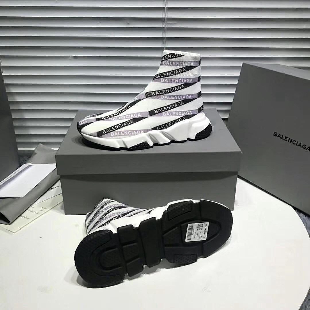 photo_2023-07-06_06-24-17 Wholesale Balenciaga Shoes Liquidation Pallets - Image 5