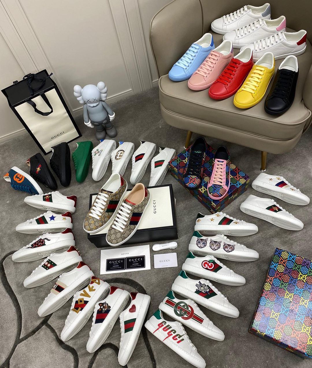 photo_2023-07-14_02-38-20 Wholesale Gucci Shoes Liquidation Pallets - Image 3