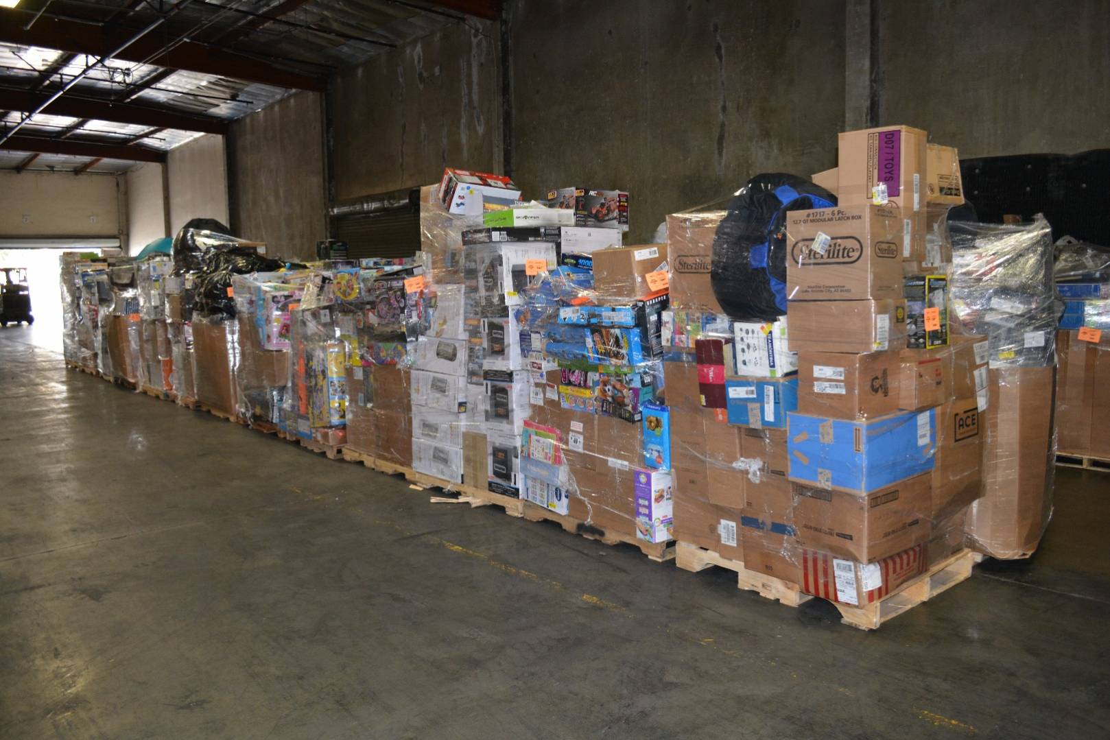 wholesale-wm-general-merchandise-mostly-hardgoods-loads-25 WM General Merchandise (Mostly Hardgoods) Loads - Image 9